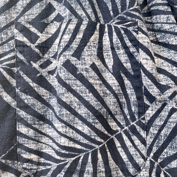 Old Navy Women’s Graphic Blazer - Like new! - Picture 3 of 5